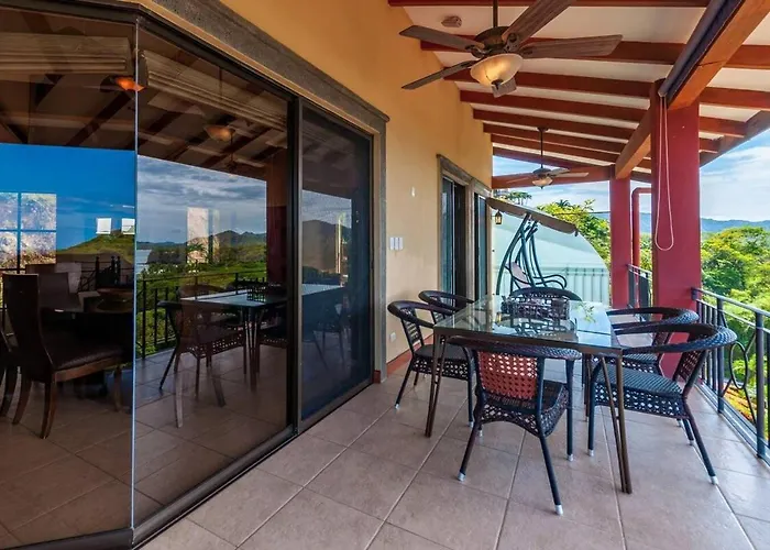 Big Hillside In With Pool And Panoramic Ocean Views Potrero (Guanacaste)