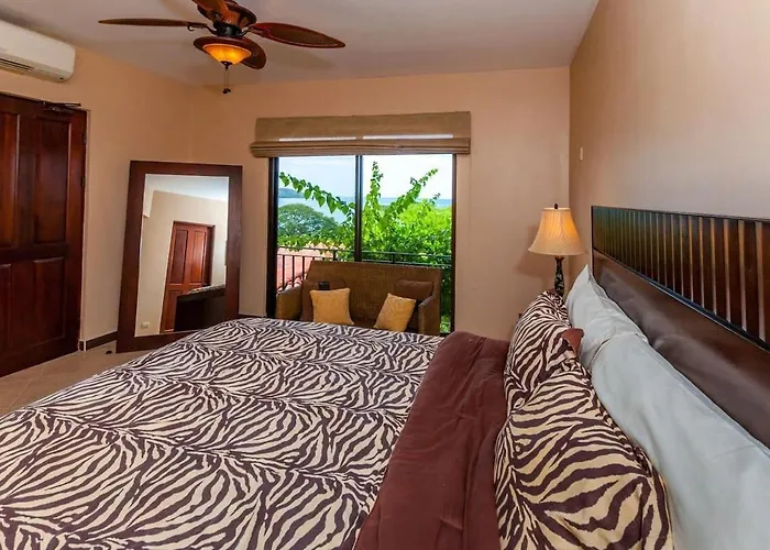 Big Hillside In With Pool And Panoramic Ocean Views Villa Potrero (Guanacaste)