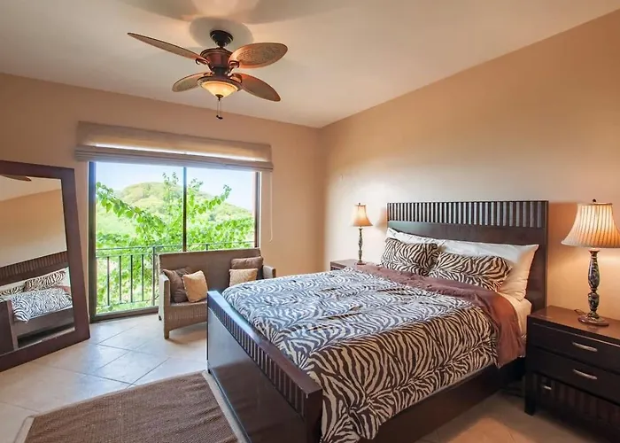 Big Hillside In With Pool And Panoramic Ocean Views Villa