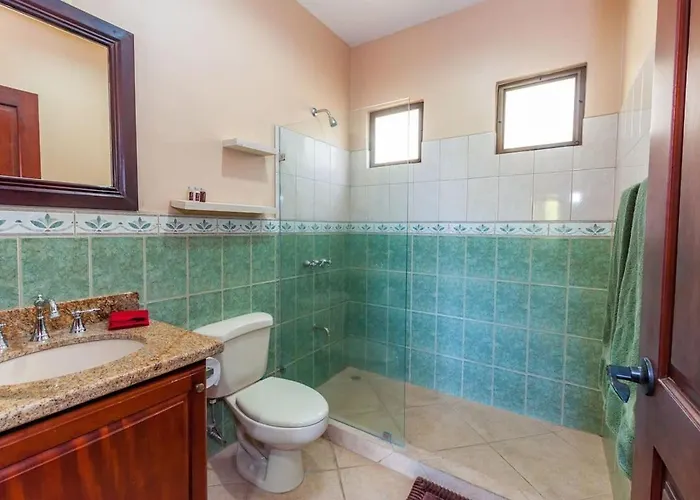 Big Hillside In With Pool And Panoramic Ocean Views Villa *