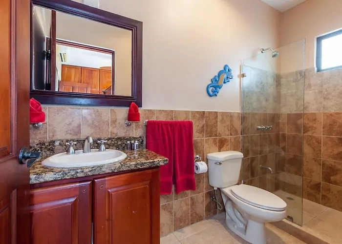 Big Hillside In With Pool And Panoramic Ocean Views Villa *